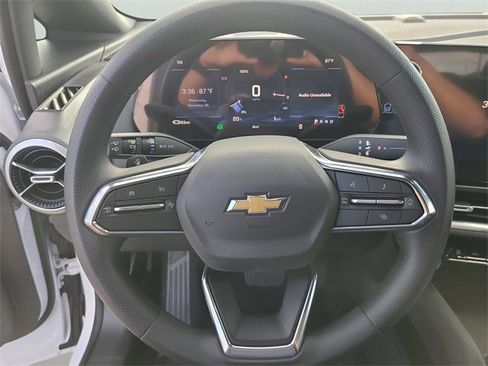 New 2026 Chevrolet Equinox EV LT image 26