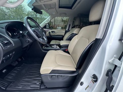 Used 2024 INFINITI QX80 Premium Select w/ Cargo Package AWD/4WD image 16