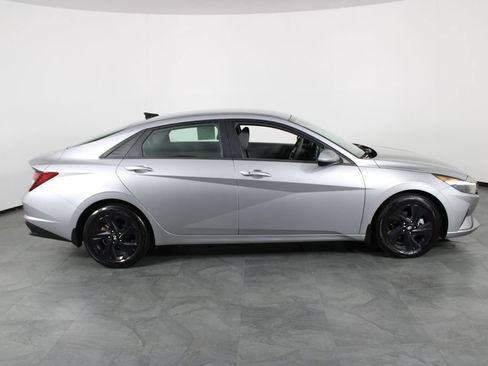 Certified 2023 Hyundai Elantra SEL FWD image 11