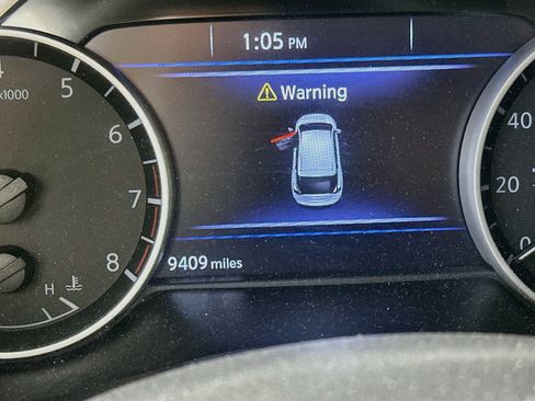 Used 2024 Nissan Murano SV FWD image 18