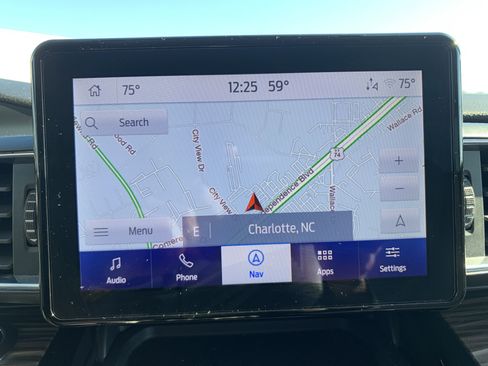 Used 2023 Ford Explorer Limited w/ Equipment Group 301A image 24