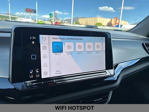New 2026 Volkswagen Atlas Cross Sport SE AWD/4WD image 35
