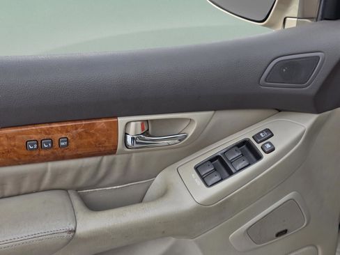 Used 2006 Lexus GX 470 image 8