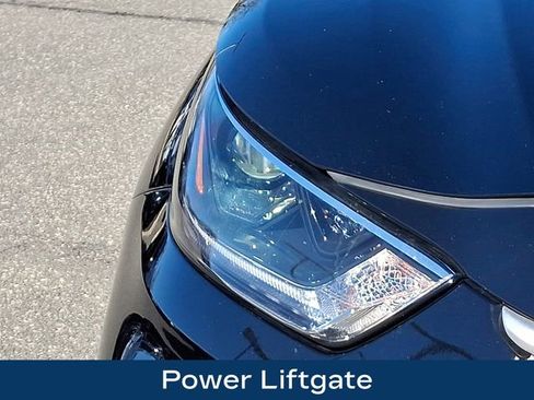 Used 2021 Toyota Highlander LE image 11