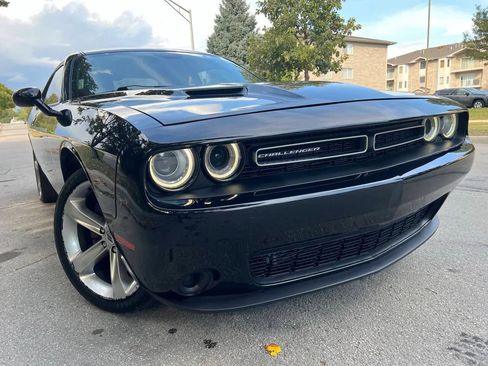 Used 2018 Dodge Challenger SXT w/ Super Sport Group (SS/T) image 12
