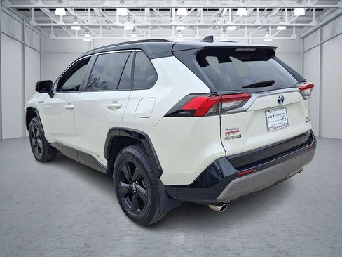 Used 2021 Toyota RAV4 XSE image 3
