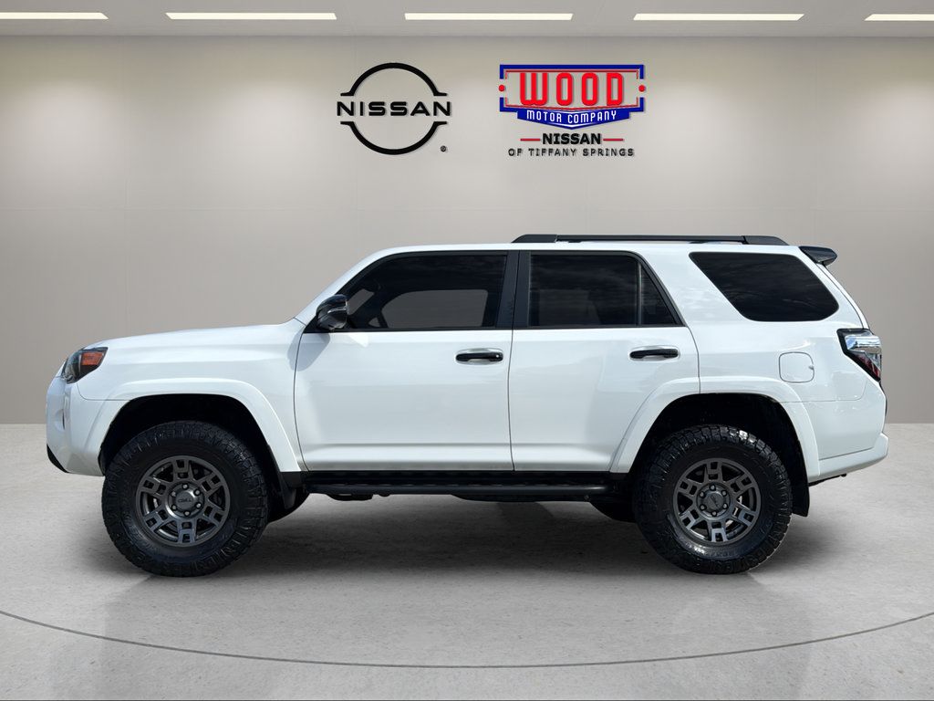 Used 2020 Toyota 4Runner Venture w/ Moonroof Package AWD/4WD image 5
