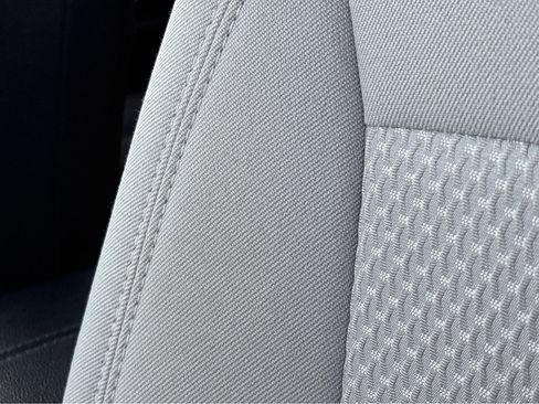 Used 2022 GMC Terrain SLE w/ Driver Convenience Package image 29