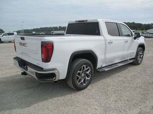New 2026 GMC Sierra 1500 SLT w/ SLT Premium Package AWD/4WD image 5