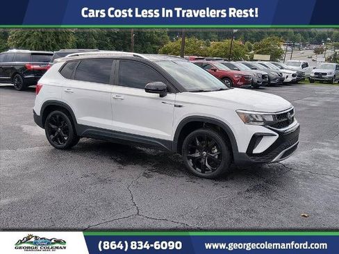 Used 2023 Volkswagen Taos SE w/ Panoramic Sunroof Package FWD image 1