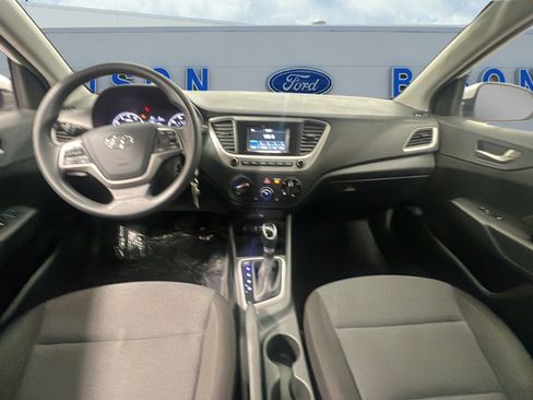 Used 2021 Hyundai Accent SE image 9