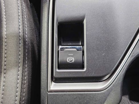 Used 2025 Subaru Impreza 2.0i image 18