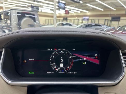 Used 2019 Land Rover Range Rover AWD/4WD image 28