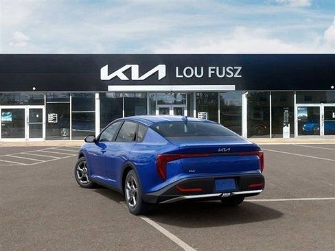 New 2026 Kia K4 LXS image 4
