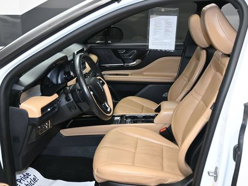 Used 2022 Lincoln Corsair Reserve w/ Equipment Group 201A AWD/4WD image 18