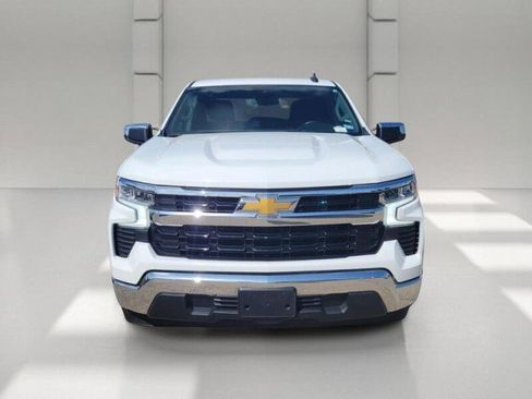 Used 2025 Chevrolet Silverado 1500 LT RWD image 2