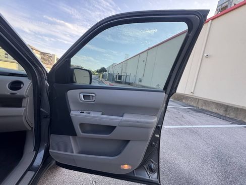 Used 2011 Honda Pilot EX-L image 23