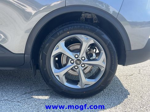 Certified 2025 Ford Escape ST-Line FWD image 30