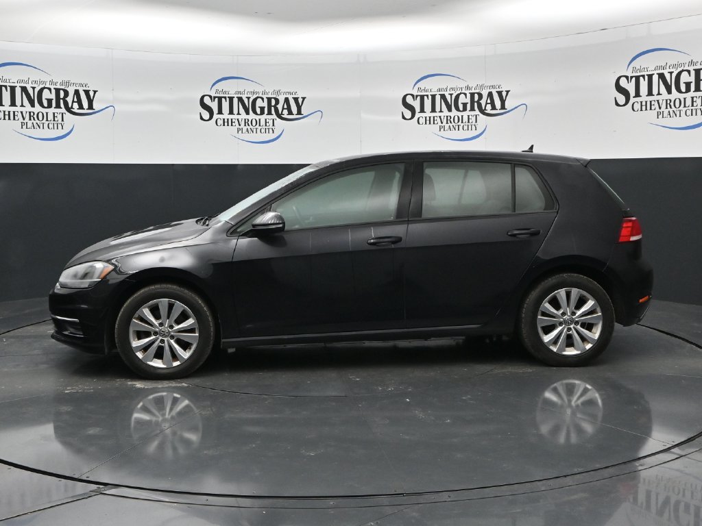 Used 2020 Volkswagen Golf 4-Door FWD image 4