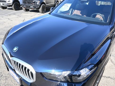 Used 2024 BMW X5 xDrive50e w/ M Sport Package AWD/4WD image 33