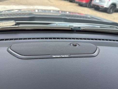Used 2020 RAM 1500 Laramie AWD/4WD image 27