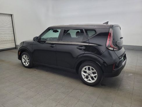 Used 2023 Kia Soul S image 3