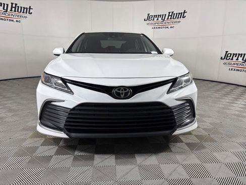 Used 2021 Toyota Camry LE FWD image 4