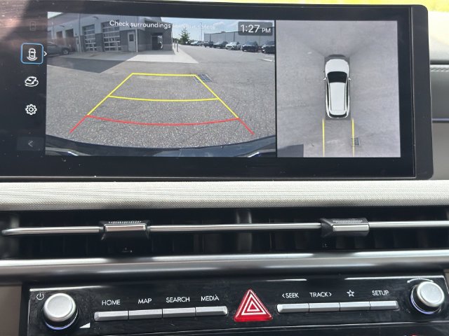 Certified 2025 Hyundai Tucson Limited AWD/4WD image 25