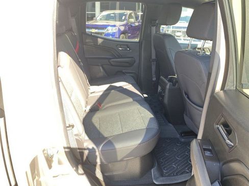 Used 2024 Chevrolet Colorado Z71 w/ Z71 Convenience Package 2 image 27