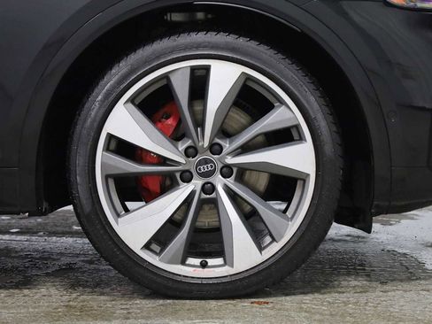 Used 2023 Audi SQ5 Prestige image 12