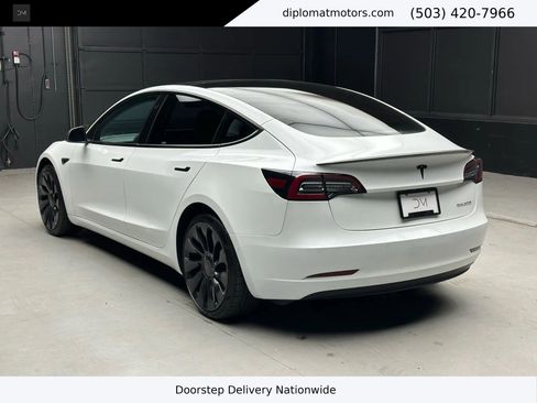 Used 2022 Tesla Model 3 Performance image 4