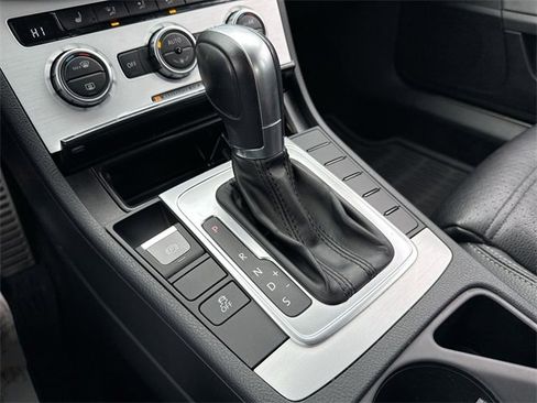 Used 2015 Volkswagen CC Sport image 19