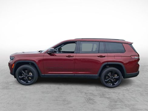 Used 2023 Jeep Grand Cherokee L Laredo AWD/4WD image 2