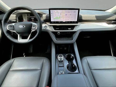 New 2026 Ford Explorer Active w/ Active Comfort Package AWD/4WD image 5