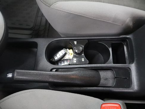 Used 2012 Nissan Sentra 2.0 SR w/ Special Edition Pkg FWD image 26