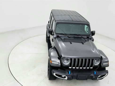 Used 2023 Jeep Wrangler Unlimited Sahara AWD/4WD image 20