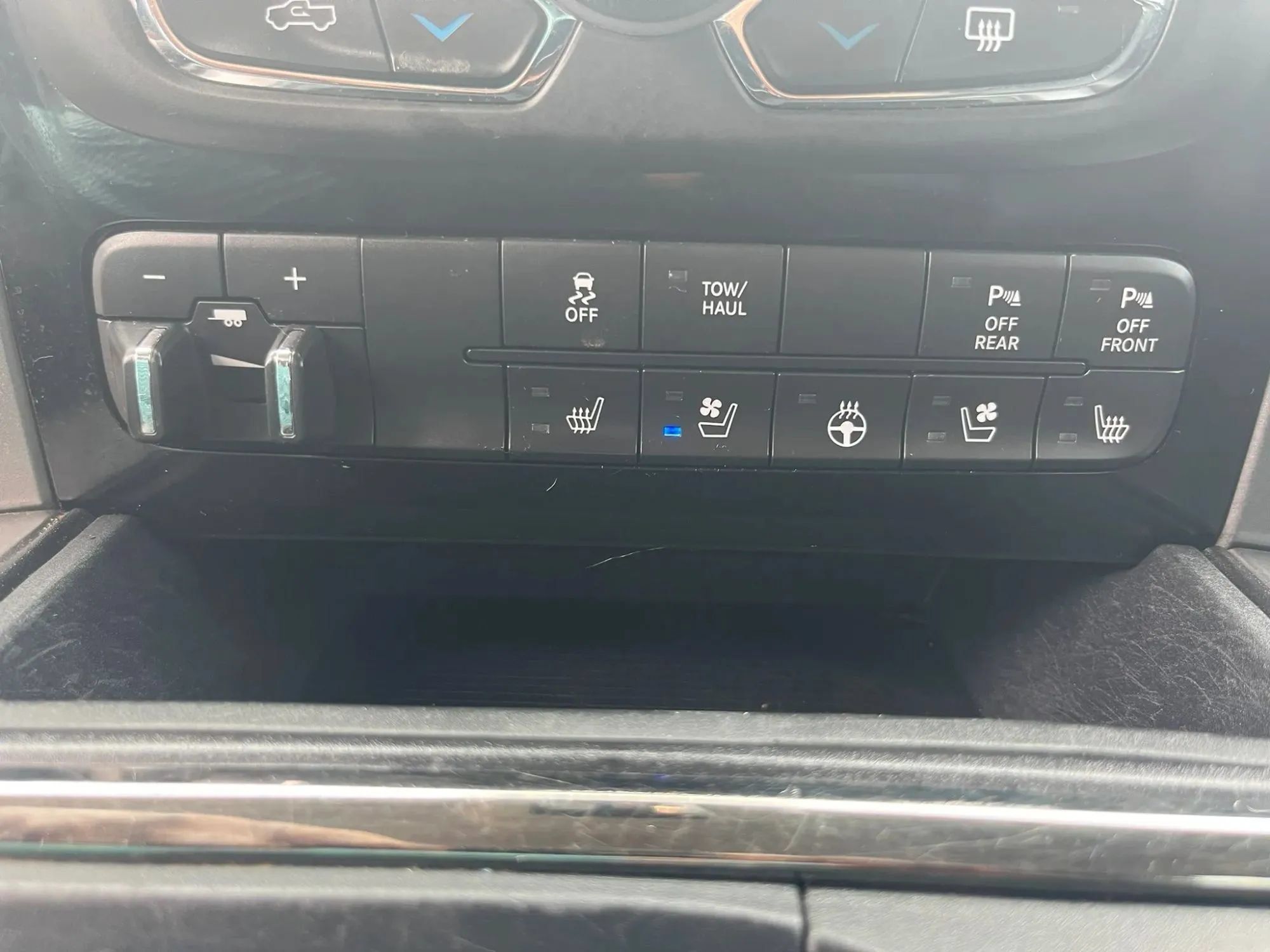 Used 2017 RAM 1500 Sport w/ Convenience Group AWD/4WD image 35