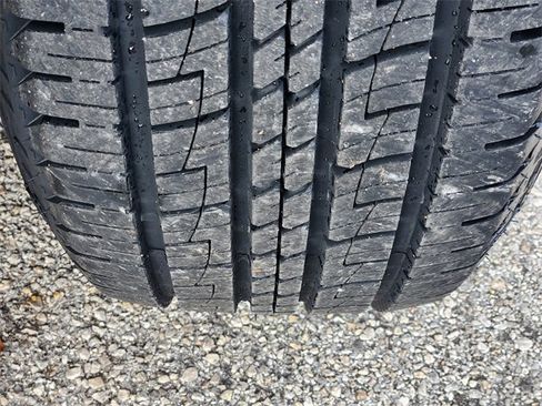 Used 2022 Chevrolet Silverado 1500 LT image 11