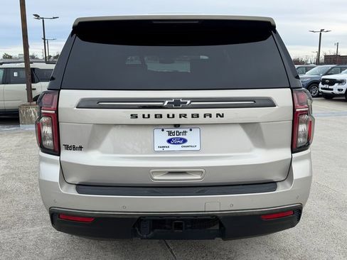 Used 2021 Chevrolet Suburban Z71 w/ Rear Media and Nav Package image 9