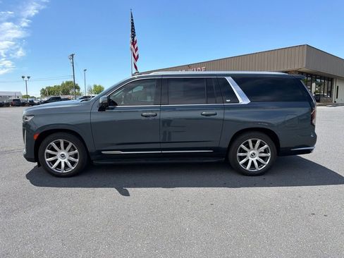 Used 2021 Cadillac Escalade ESV Premium Luxury Platinum w/ Heavy-Duty Trailer Package AWD/4WD image 2