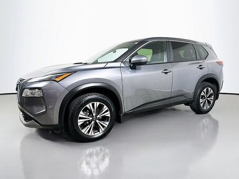 Used 2023 Nissan Rogue SV FWD image 3