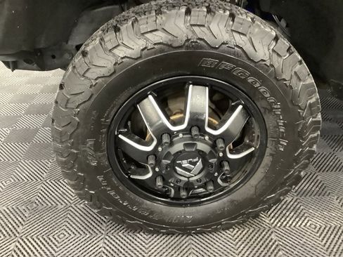 Used 2019 Chevrolet Silverado 3500 High Country w/ Duramax Plus Package image 2