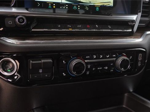 Used 2025 Chevrolet Silverado 2500 LT w/ Safety Package image 24