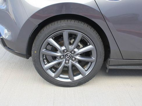 Used 2023 MAZDA MAZDA3 s FWD image 35