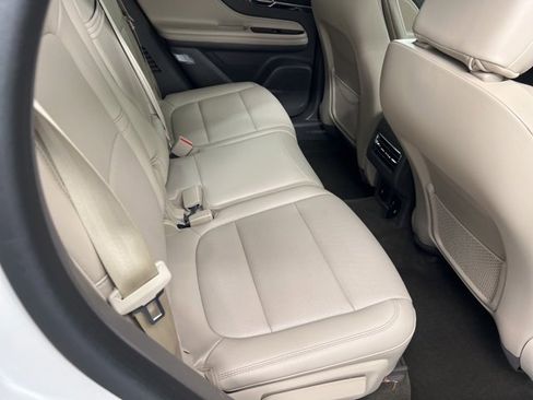 Used 2023 Lincoln Corsair AWD w/ Equipment Group 101A image 23