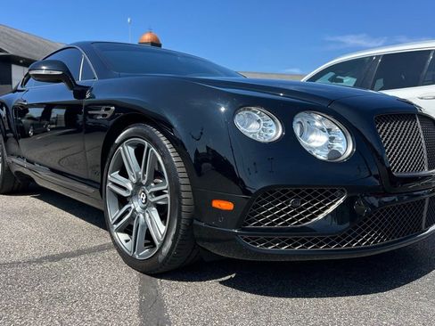 Used 2016 Bentley Continental GT image 11
