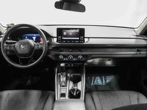 Used 2023 Honda Accord LX image 12