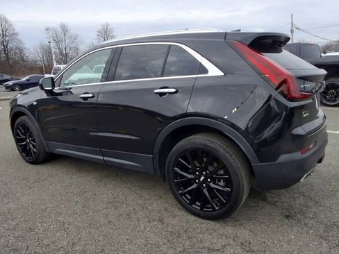 Used 2023 Cadillac XT4 Luxury w/ Cold Weather Package image 6