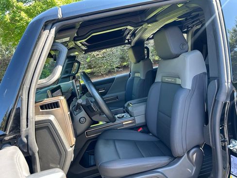 Used 2025 GMC Hummer EV 3X AWD/4WD image 44