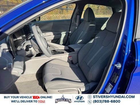 Certified 2026 Hyundai Elantra SE FWD image 16